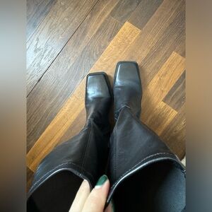 Vagabond black leather boots size 39